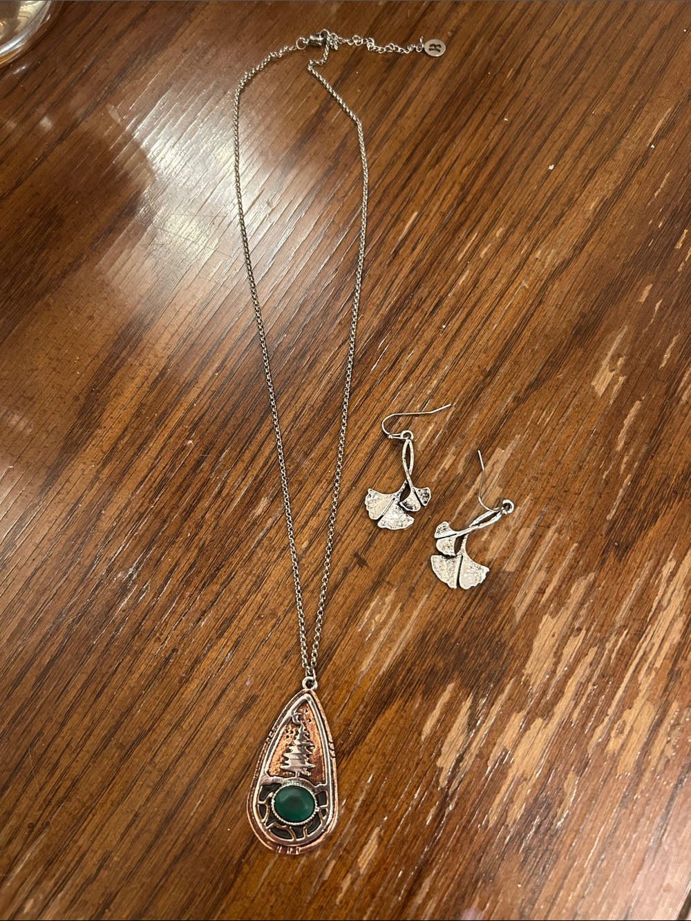 Silver & Gold-Tone Teardrop Pendant Necklace with Green Stone & Ginkgo Earrings
